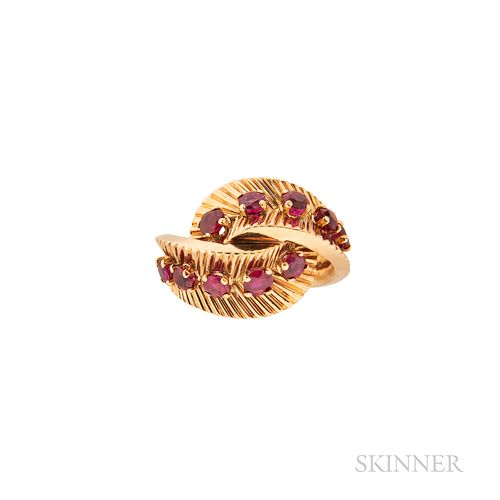 Van Cleef & Arpels 18kt Gold and Ruby Ring