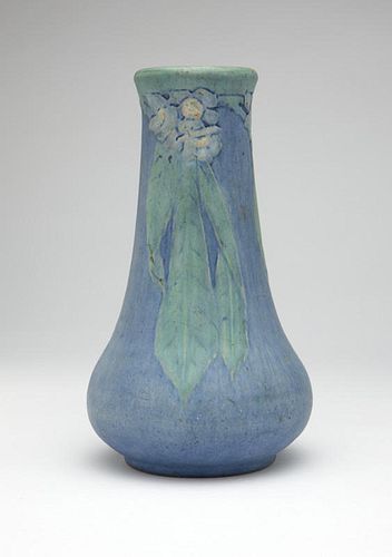 A Newcomb College art pottery vase