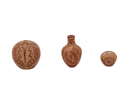 Three Santa Clara Pueblo miniature sgraffito pottery vessels