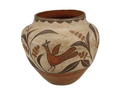 A Zia Pueblo pottery vessel
