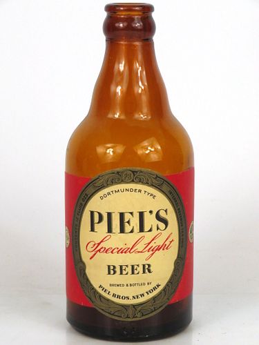 1940 Piel's Special Light Beer 12oz Steinie bottle Brooklyn, New York
