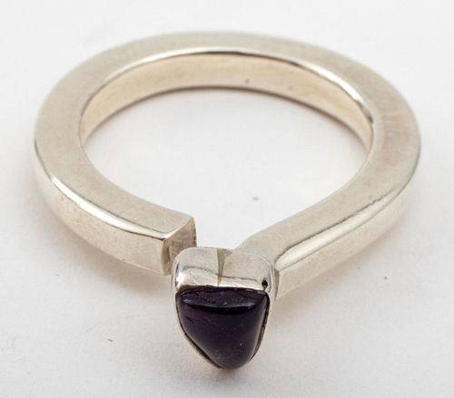 Vintage Modernist Silver Amethyst Ring