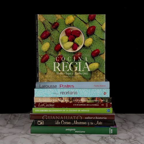 Libros sobre Gastronomía Mexicana. La Cocina y su Arte / Antojería Mexicana /                       Cocina Regia. Piezas: 9.