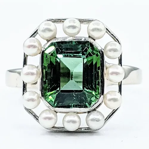 Stunning Green Tourmaline & Cultured Pearl Cocktail Ring