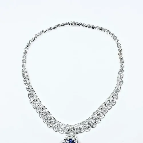 Exquisite Tanzanite & Diamond Pendant Necklace - 18K White Gold