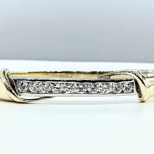Stylish 2 Carat Diamond Bangle Bracelet - 14K Gold