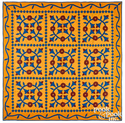 Pennsylvania pieced and appliquéd cotton quilt