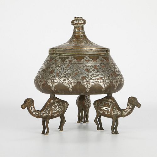 Lrg Cairoware Lidded Bowl w/ Camels
