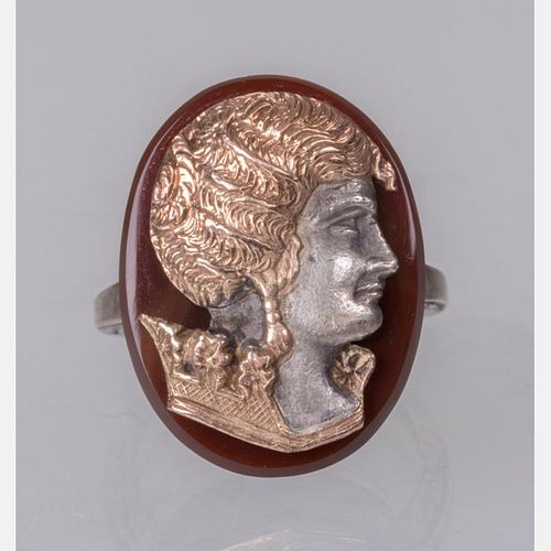 A Silver, Gold Plated and Agate Cameo Ring.