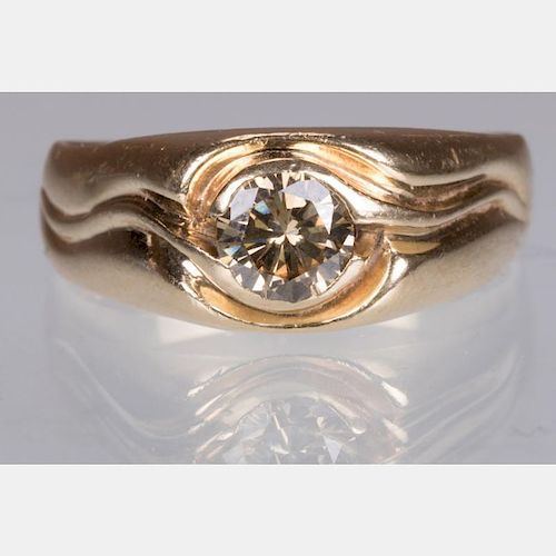 A 14kt. Yellow Gold and Brown Diamond Ring,
