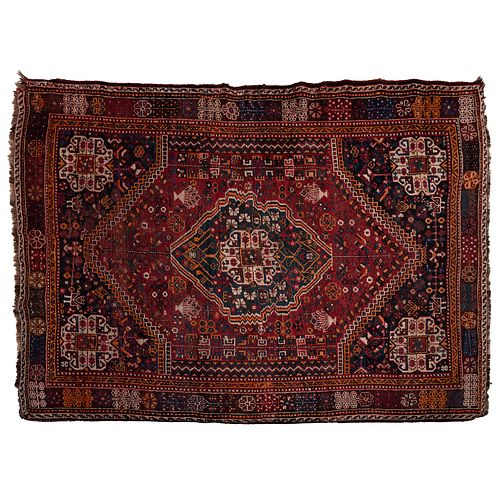 TAPETE. SXX. Estilo BOKHARA, lana y algodón, anudado a mano, diseños geométricos, en tono rojo, negro y naranja. 250 x 173 cm aprox.