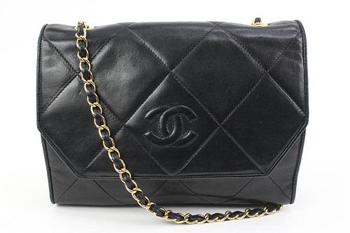 CHANEL BLACK QUILTED LAMBSKIN FLAP BAG