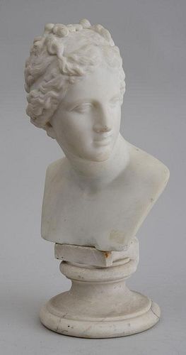 ITALIAN CARVED MARBLE BUST OF THE VENUS DI MILO, AFTER THE ANTIQUE