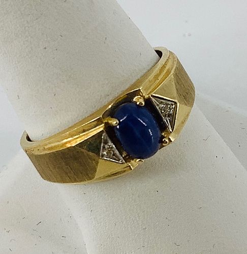 10kt Gold and Star Sapphire Ring with Diamonds