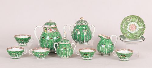 A Chinese Porcelain Tea Set, Cabbage Leaf
