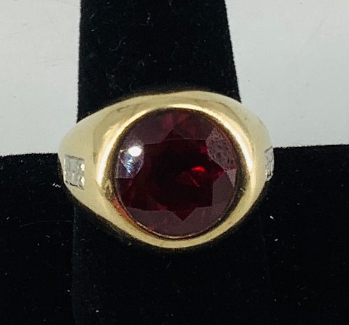 Vintage 10kt Dual Tone Ring With Gemstone