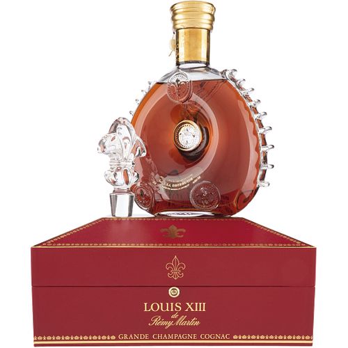 Rémy Martin. Louis XIII. Grande Champagne Cognac. Licorera de cristal de baccarat con tapón. Carafe no. 9245 E...