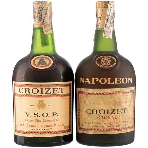 Croizet. Napoleón. y V.S.O.P.Cognac Fine Champagne. Saint Meme. France. Piezas: 2.