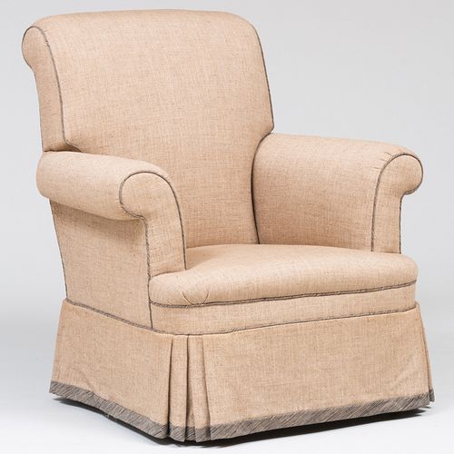 Colefax and Fowler Linen Upholstered Club Chair, 