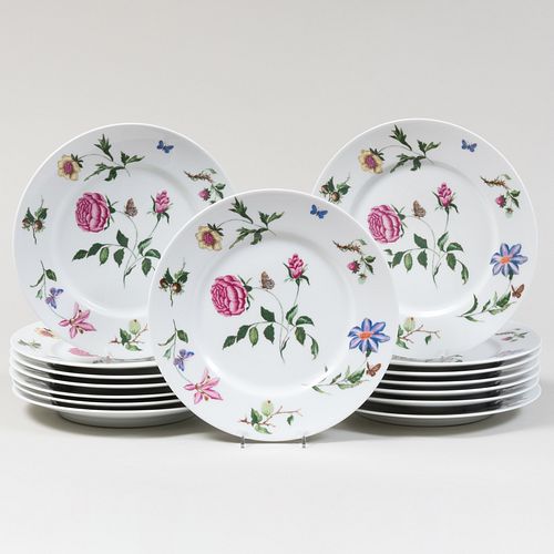 Set of Fifteen Limoges Porcelain Dinner Plates