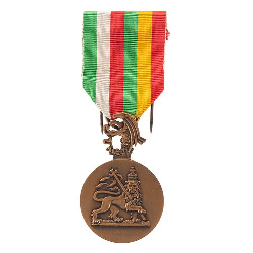 Instituto Cultural Mexicano Etíope. Medalla Conmemorativa de la Visita de Su Majestad Imperial Haile Selassie a México. México, 1954.