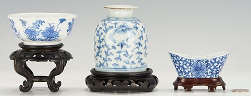 3 pcs. Blue & White Porcelain incl. Qianlong Libation Cup