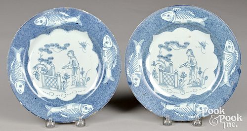 Pair of English blue and white Delft plates