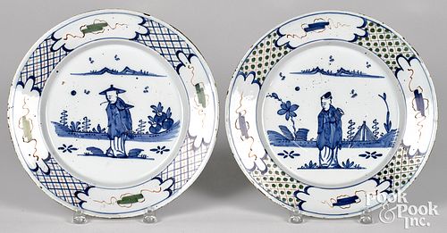 Two similar Delft chargers, mid 18th c.