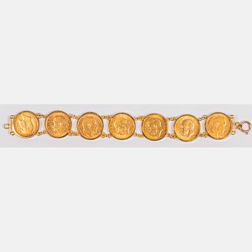 English 9kt Yellow Gold and 22kt Gold 19005-1915 Half Sovereign Coin Bracelet