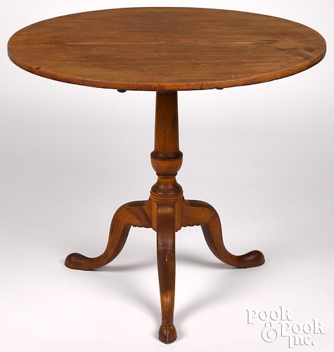 Queen Anne pine and maple tea table, ca. 1760