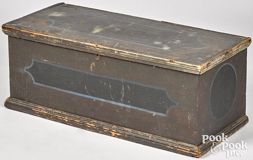 Small painted pine blanket chest, 19th c.