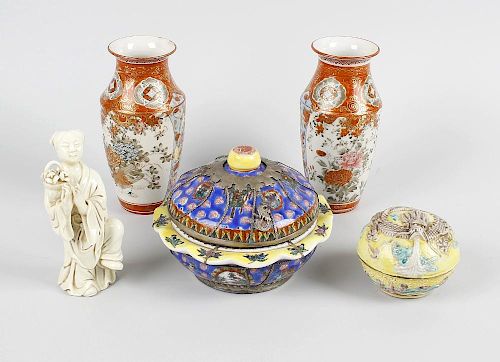 A group of oriental items, to include a pair of Japanese vases, of ovoid form with flared neck, deco