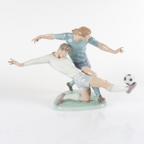 Shot on Goal 1005879 - Lladro Porcelain Figurine