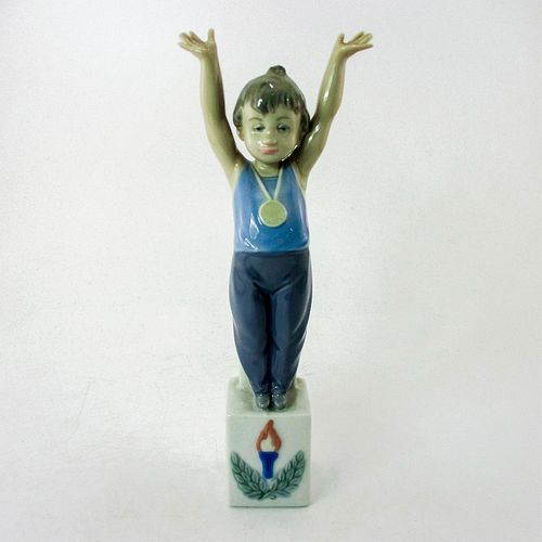 Olympic Champion 1005871 - Lladro Porcelain Figurine