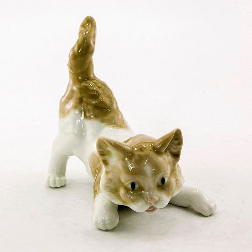Scare-Dy Cat 1005091 - Lladro Porcelain Figurine