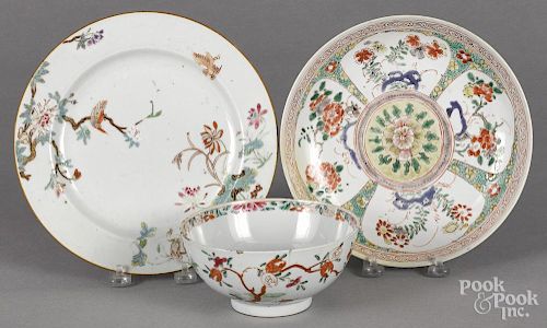 Chinese famille rose porcelain plate, mid 18th c., 9'' dia. together with an Imari palette plate