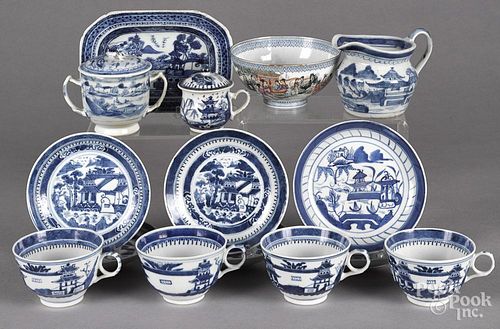 Fifteen pieces of Chinese export porcelain, 19th/20th c., mostly Canton.