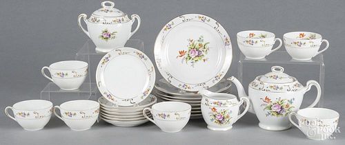Noritake porcelain tea service, twenty-five pieces.