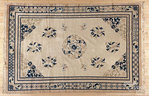 Contemporary Chinese carpet, 9'2'' x 6'.