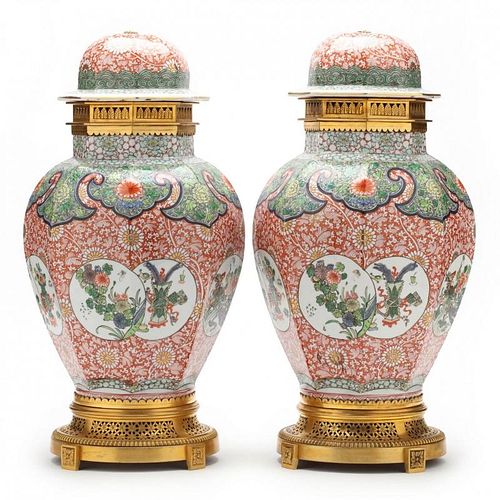 Pair of Chinese Export Porcelain Urns with Ormolu Bronze Mounts