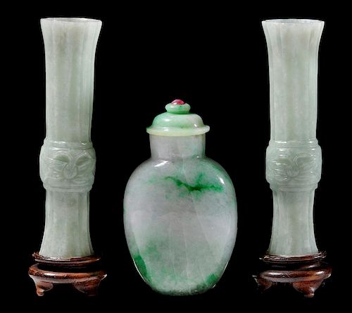 Pair Celadon Jade Miniature Gu-form Vase - 一对青瓷玉微缩觚型花瓶