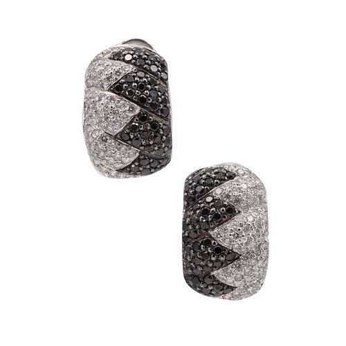 5.0 Ctw in Black & white Diamonds 18k Gold Earrings