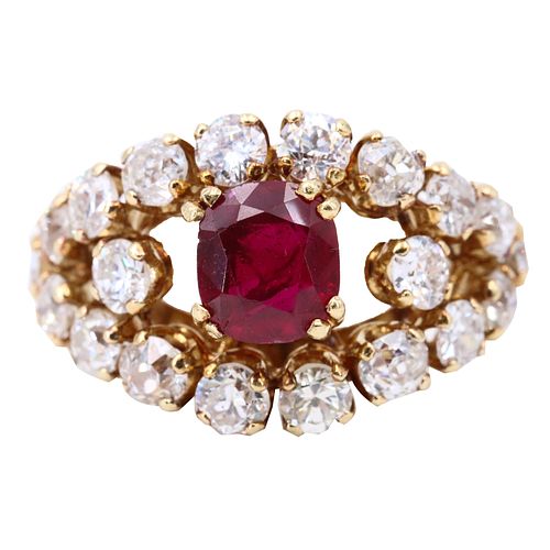 Diamonds & Ruby Cocktail Ring in 18k yellow Gold