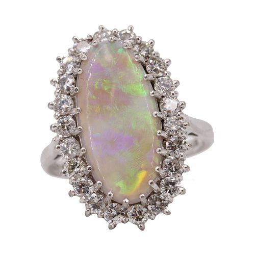 English 18k Gold ring with Opal and Diamonds