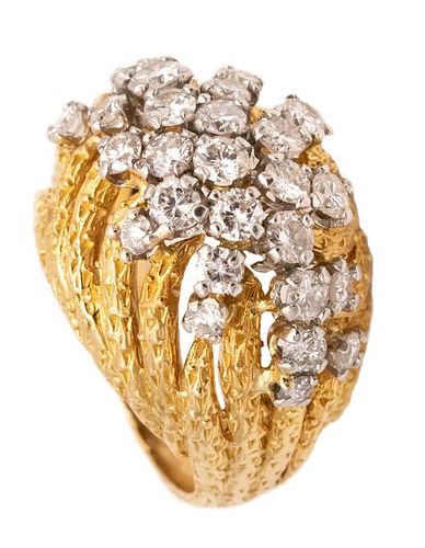 Kutchinsky 1972 London 18 kt gold & platinum ring with 1.82 Ctw VS diamonds