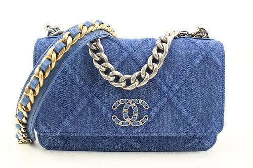 CHANEL 22P SILVER GOLD QUILTED DENIM WALLET ON CHAIN 19 FLAP WOC