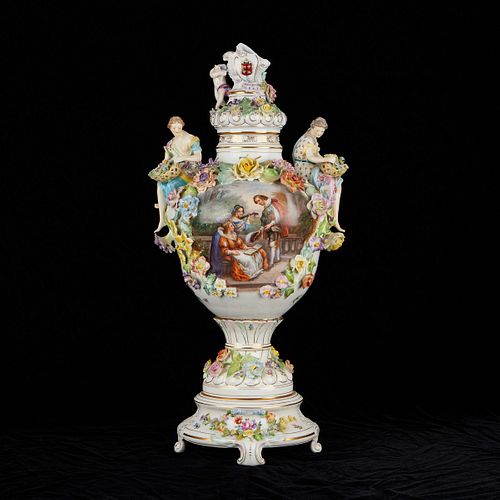 Carl Thieme Dresden Porcelain Urn