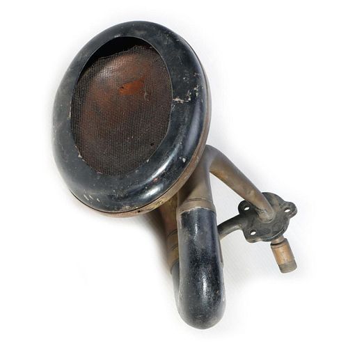 Antique Nonpareil Model T twist brass horn