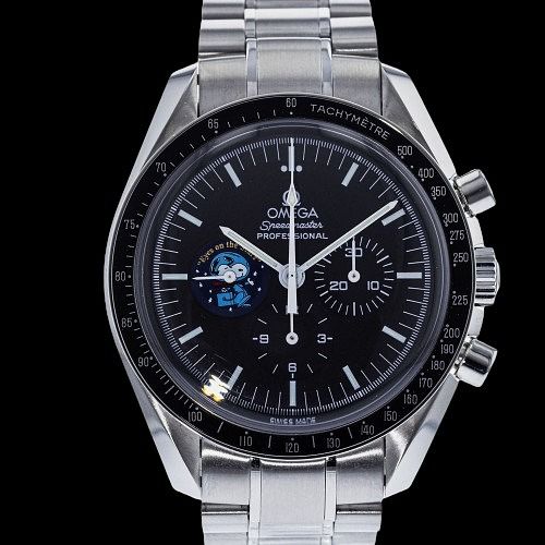 OMEGA SPEEDMASTER PROFESSIONAL MOONWATCH CHRONOGRAPH SNOOPY EYES ON THE STARS LIMITED EDITION