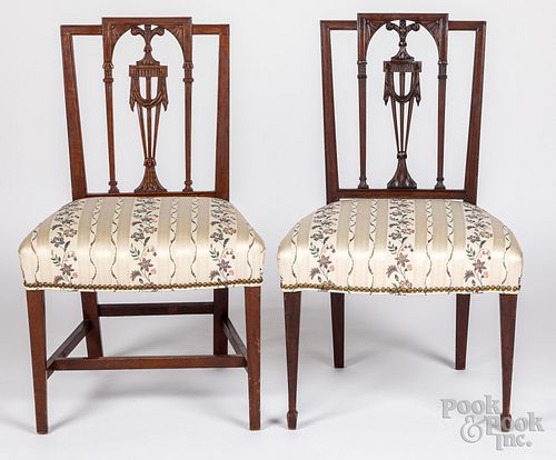 Pair of New York Federal mahogany dining chairs